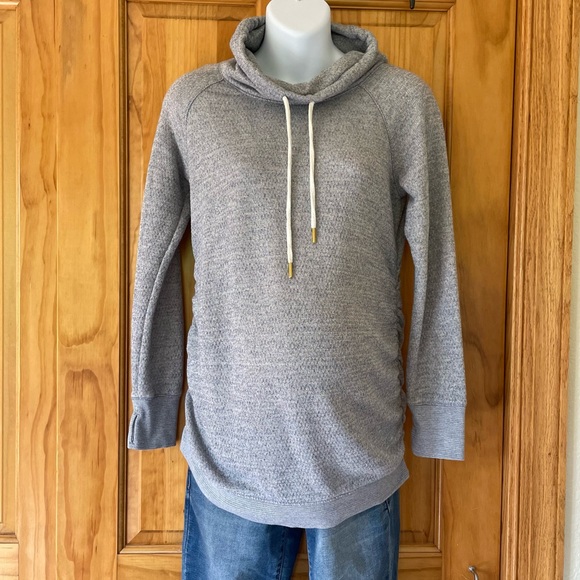 Maternity sweatshirt - Picture 1 of 6
